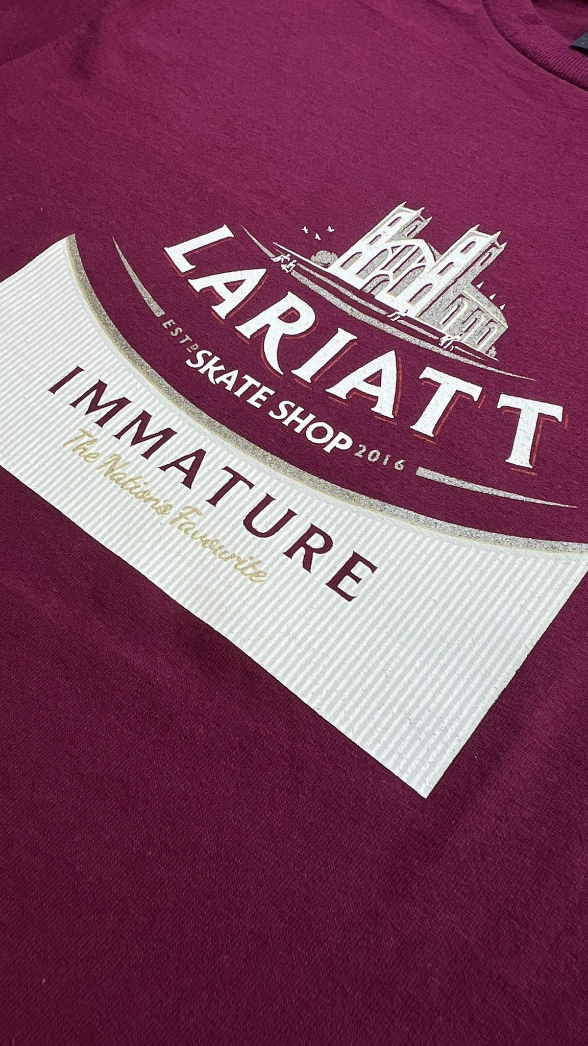 Lariatt ' CathedralCity' Long Sleeve Tee Burgandy